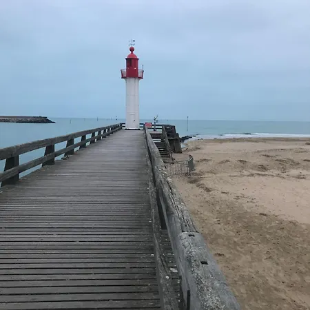 Au Soleil Couchant Trouville-sur-Mer Exterior foto