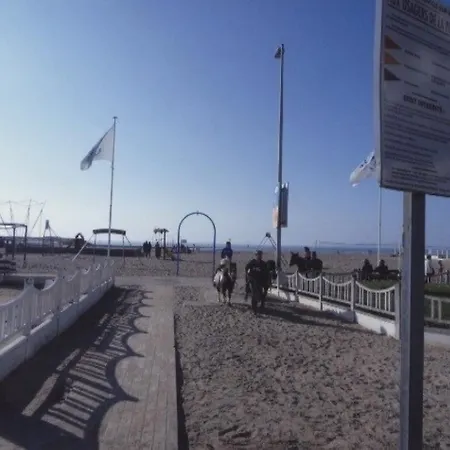 Au Soleil Couchant Trouville-sur-Mer Exterior foto